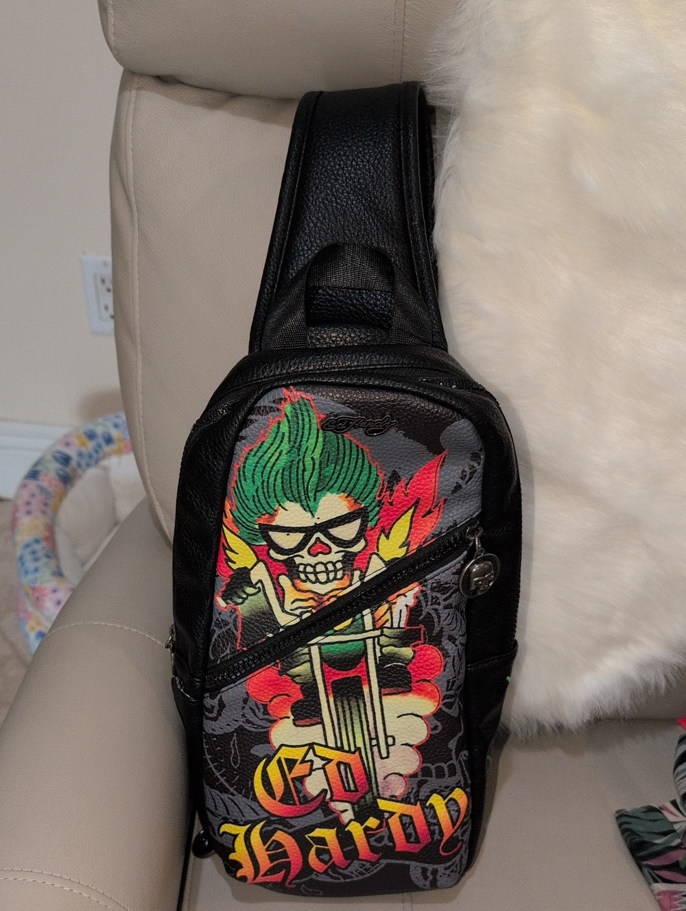 Ed Hardy Black Graphic Sling Bag with Multicolor Skull Print NWT - Picture 1 of 11